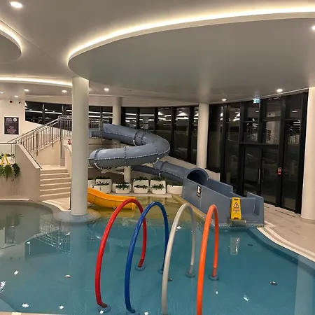 Aqua Polanki Max شقة